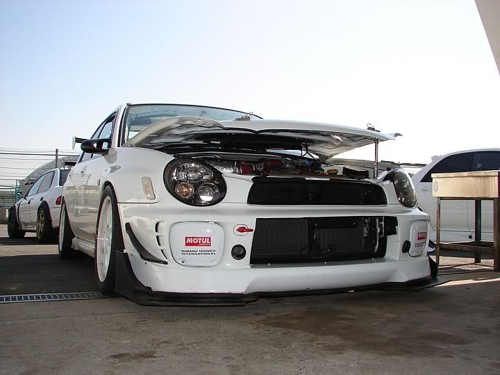 http://i296.photobucket.com/albums/mm169/silverf4turbo/subaru%20japan/Trackattackbugeye4.jpg