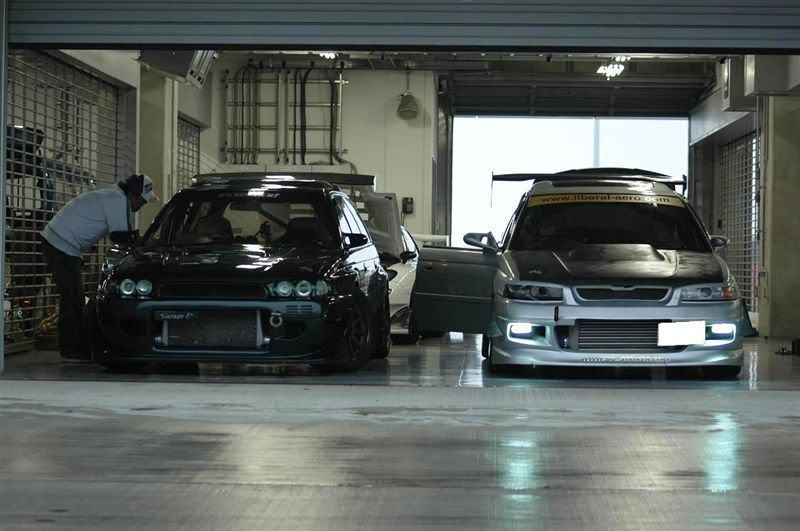 http://i296.photobucket.com/albums/mm169/silverf4turbo/subaru%20japan/p5-1jpg.jpg