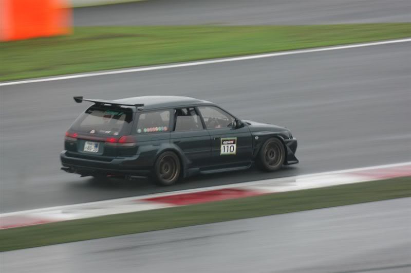 http://i296.photobucket.com/albums/mm169/silverf4turbo/subaru%20japan/p7-2jpg.jpg