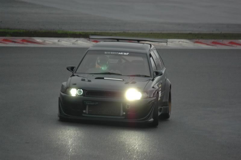 http://i296.photobucket.com/albums/mm169/silverf4turbo/subaru%20japan/p8-2jpg.jpg