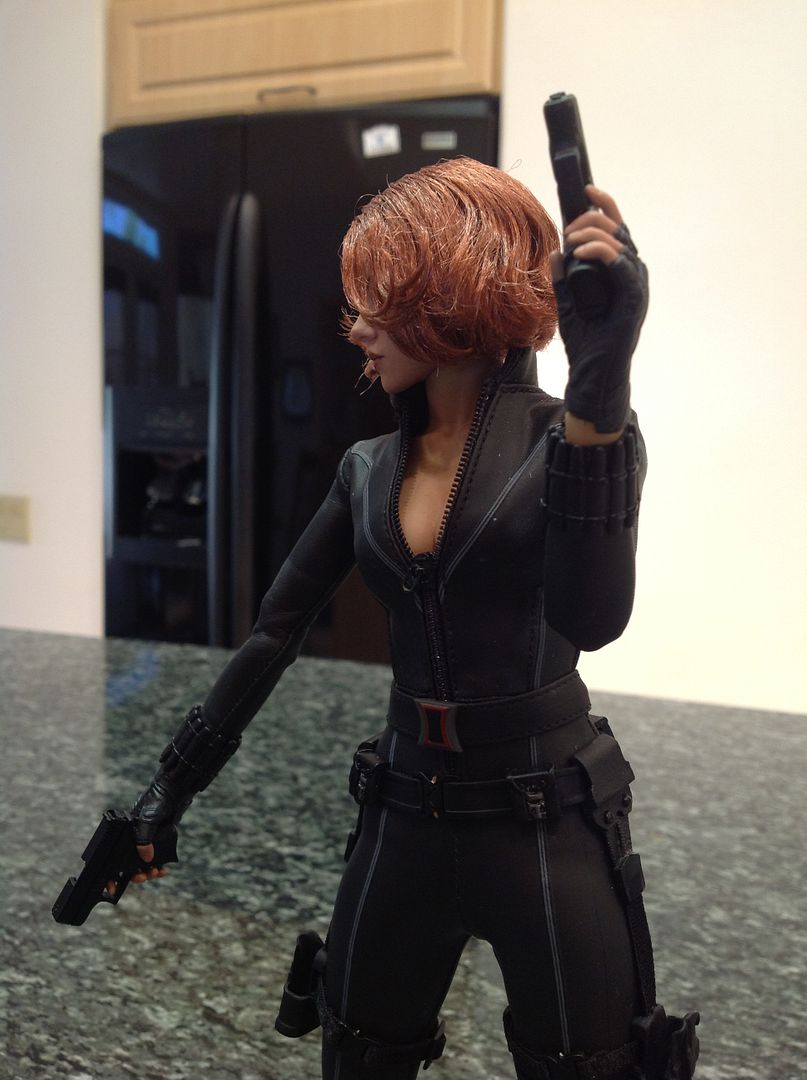 hot toys black widow undressed