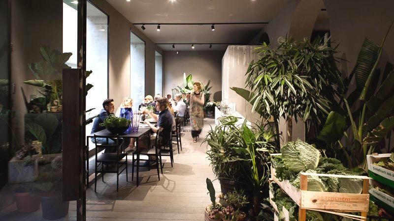 Atmosfera Green In Citta Ecco Le Nostre 5 Scelte Per Una Cena O Un Aperitivo A Milano Conversazioni Tra Orto E Giardino