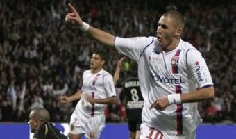 Benzema marcou na vitória do Lyon
