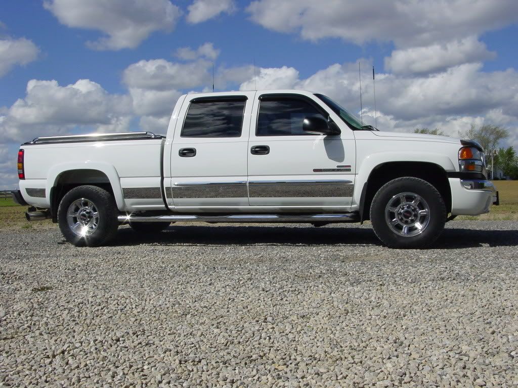 2004GMCSierra030.jpg