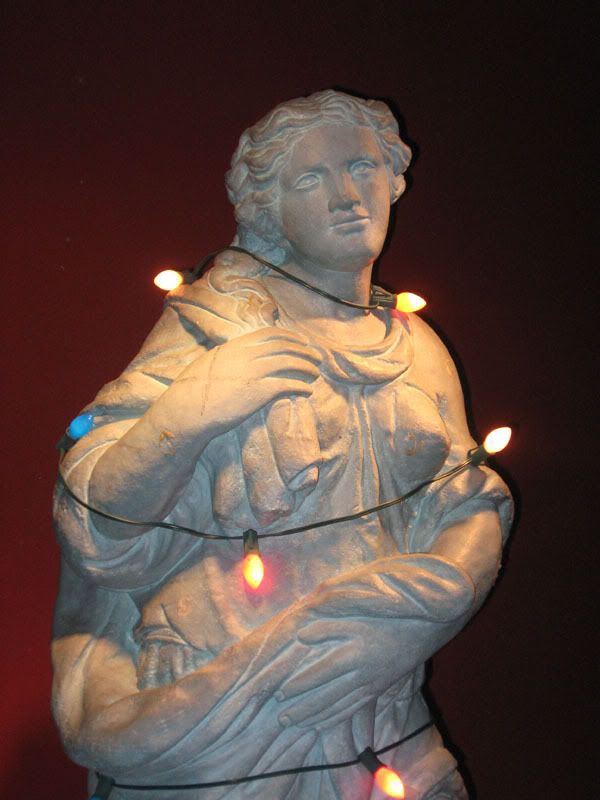 Buca Di Beppo Statue