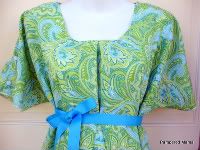 <b>Breastfeeding Hospital Gown</b><br>Green Paisley