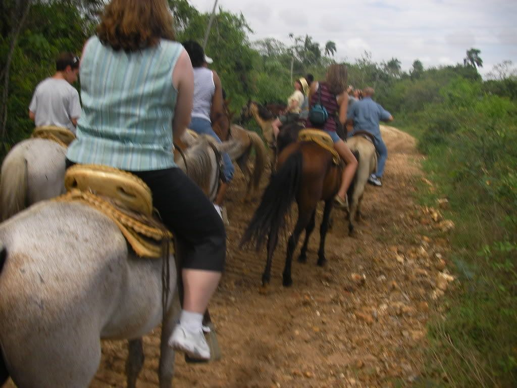 Belize_horse_back_ride_a_6_12_20082.jpg